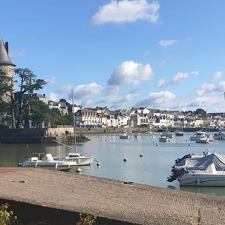 Apartment Petit Dans Un Jardin Pornic